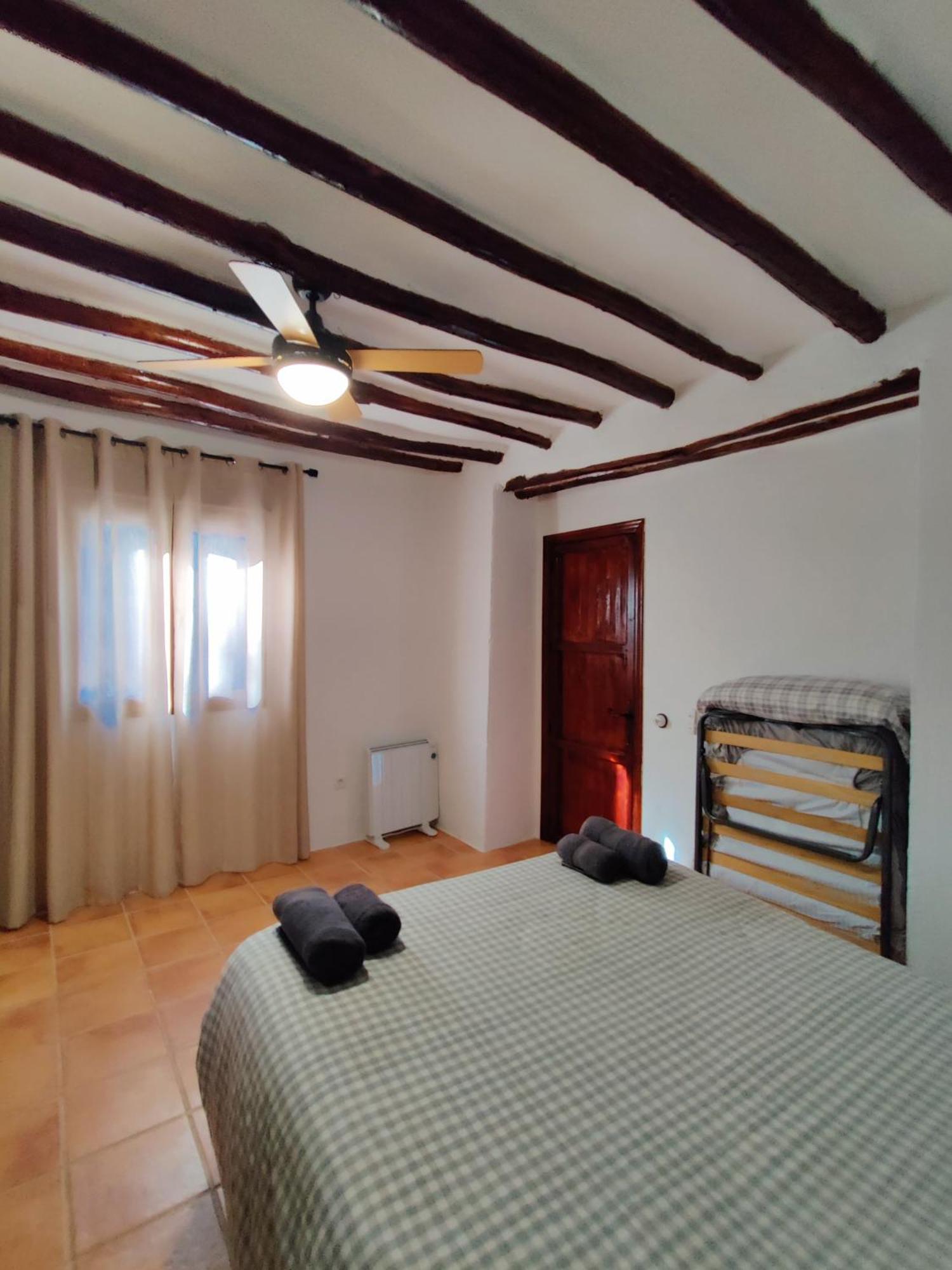 Abrucena Casa Rural Serrano מראה חיצוני תמונה